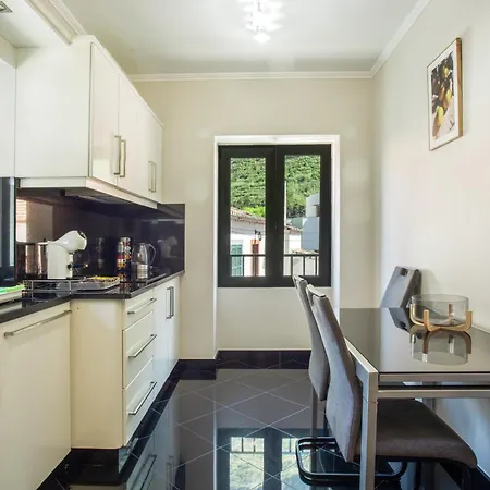 Vic Center House Appartamento *